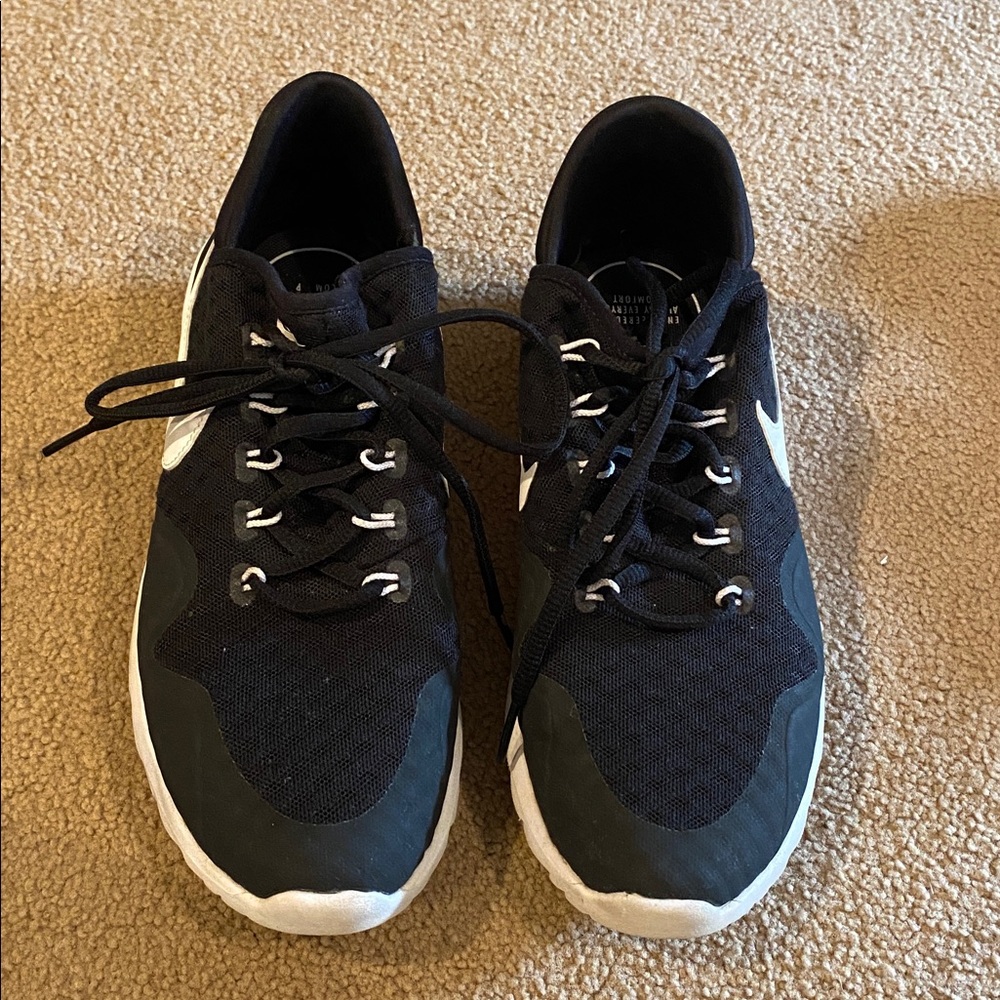 Nike Black and White Running Shoes